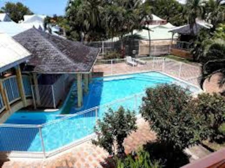 Appartement Ker-Eol Residence Canouan Sainte-Anne Avec Piscine מראה חיצוני תמונה